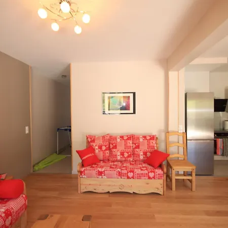 Montagne Avec Terrasse Et Parking - Fr-1-858-29 *