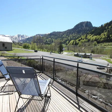Montagne Avec Terrasse Et Parking - Fr-1-858-29